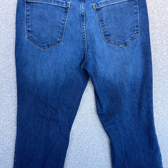 Eddie Bauer Slightly Curvy Boot Cut Women's Size 6 - Picture 9 of 11